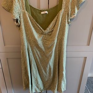 Abercrombie & Fitch dress with stretchy back and pockets and sweetheart neckline